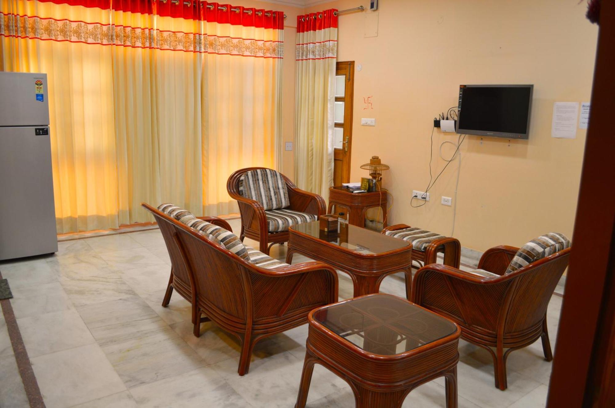 Fully Furnished Ish, Atithya Homestay With Various Amenities And Free Services In Lucknow, India Esterno foto